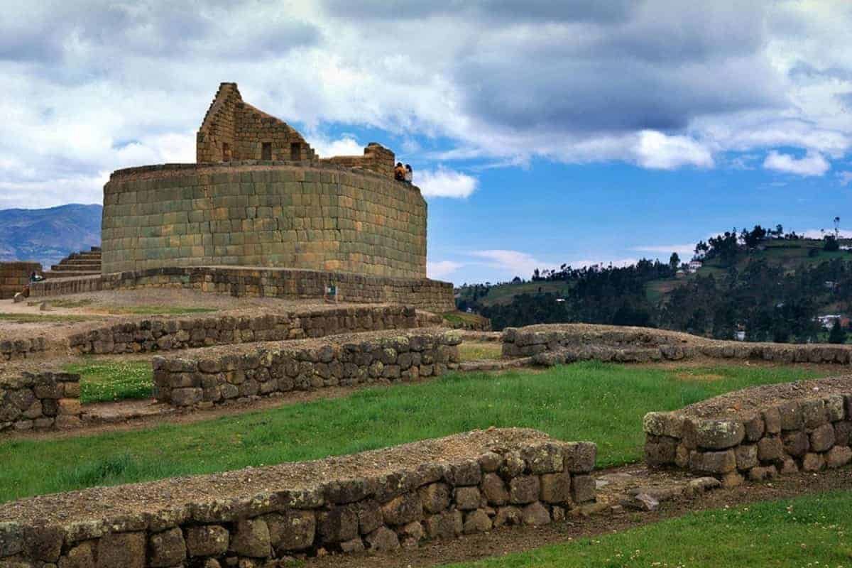 Excursion-Cuenca: Inca ruins of Ingapirca