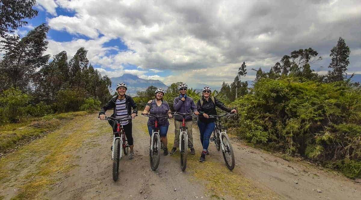 Excursion-Otavalo: Cycling from Cuicocha to Cotacachi